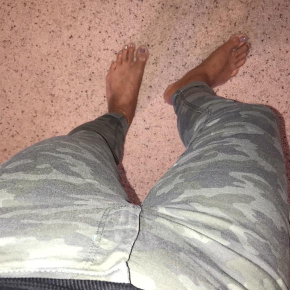 Old Navy rockstar super skinny jeans camo size 10 new with tags - Picture 3 of 11